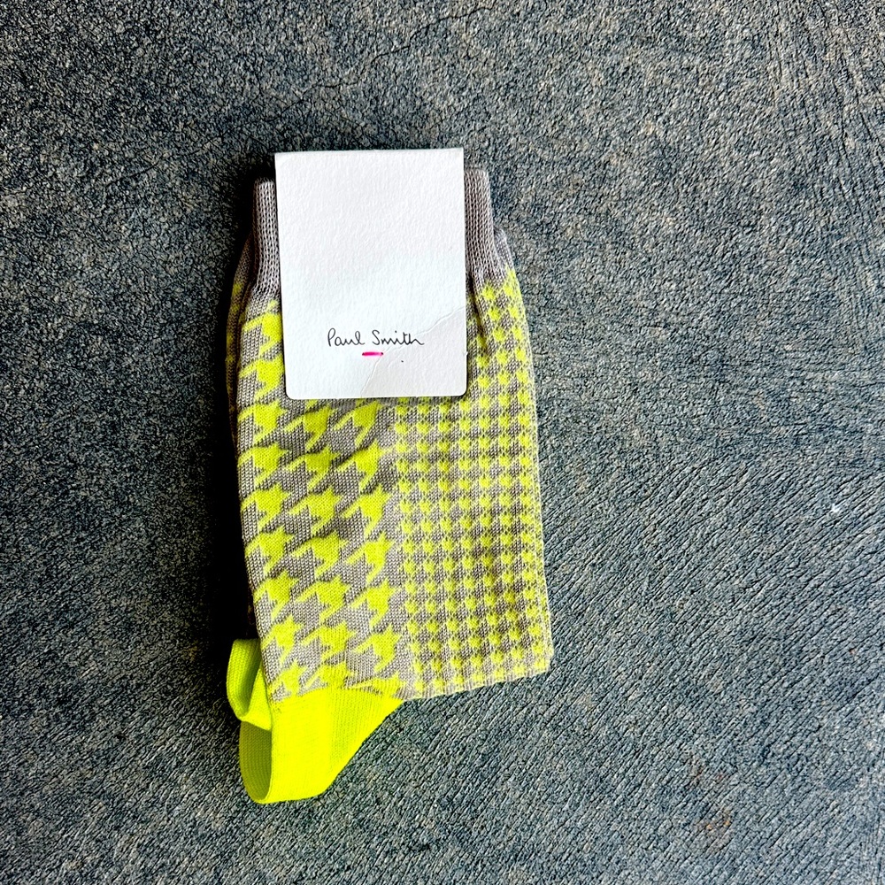 Iconic Paul Smith Mens socks. One size fits all. Brand new w/ tags